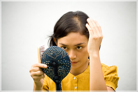 AGA、FAGAなどの抜け毛の悩みは「頭皮外来」で治療する時代