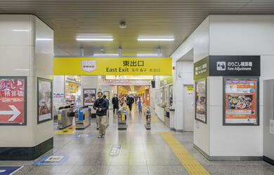 JR「姫路駅」から東出口を出ます。